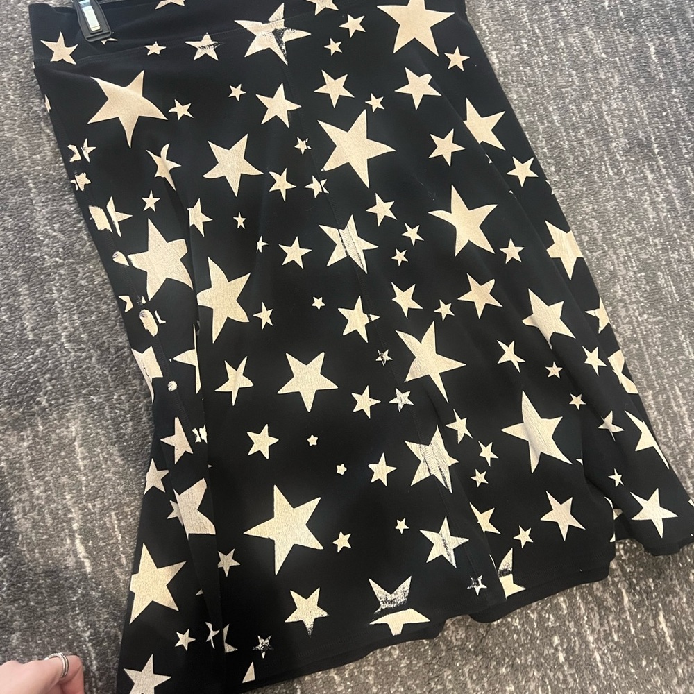 Chic Black and Cream Star A-Line Skirt